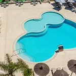 Rentalmar Salou Playa Family Suites & Pool