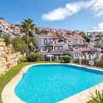 Apartamento Con Piscinas Y Muy Cerca De La Playa