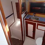 Spacious And Cozy Caribbean Boat In Barcelona With Tour Option