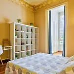 Aribau Apartment