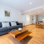 Hauzify I Apartament Llao