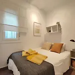 Bright Flat Next To Stadium Y La Fira