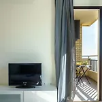 Malagasuite Cozy Apartment In Fuengirola