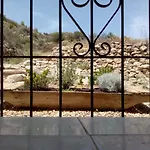 Almond Reef Casa Rural