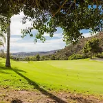 Amazing Panorama Views Golf At Your Door Step