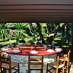Villa Sitges El Ranch Amaizing Outdoor Areas Beaches At 5 Minutes Walk Sitges At 15 Min Drive Ac Pool Jacuzzi & Garden Xxl