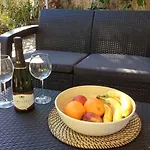 Vista Marina - 2 Bedrooms Sleeps 4
