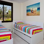 Spacious 2 Bedroom Apartment 914