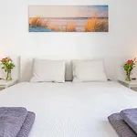 Ventura 2 - Centric & Pool - Simplytarifa