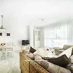 Enjoy2Rent Fantastic Apartment, Lunamar Marbella