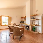 Rosas Cantares: Casa Siri