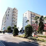 Skol 709 Duplex 1 Bedroom In Skol Marbella With Gibraltar And Sea Views