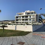 Charming Penthouse By The Beach In Torrox