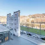 Vivienda Turistica Duplex Isozaki-Guggenheim