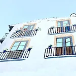 Puerta De La Villa Apartamento