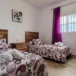 Rural House With Private Pool, New And Beautiful Garden