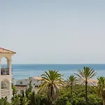 Jazmin Miraflores Sensational View! Pool, Terrace, Wifi