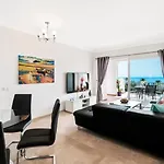 Jazmin Miraflores Sensational View! Pool, Terrace, Wifi