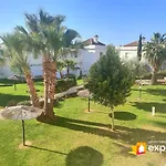 Casa Adosada Con Porche, Piscina Y Pista De Padel, Junto Al Campo De Golf