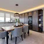 Luxury 3 Bedroom Beach Front Apartment In Marbella