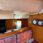 Welcome Aboard Yacht Cruiser!