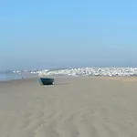 Apartamentos Beach Conil Solo Para Familias Y Parejas