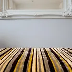 Urbanliving Liborio