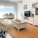 Apartment Obsidiana
