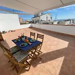 Sunny Apartment Central Sitges