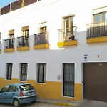 Sherryflat Fergus- Parking, Tv Internacional