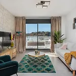 Cala De Mijas 2 Bedroom Apartment With Parking And Pool