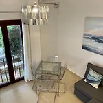 Capistrano Playa, Modern Apartment Within Walking Distance To Burriana Beach
