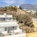 Cozy Apartment In Benalmadena With House Sea View