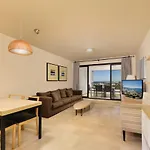 Exclusivo Apartamento De 2 Dormitorios Vista Mar Lateral