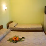 Rusamra Guest House