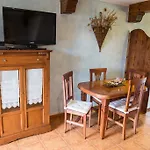 Apartamentos Rurales La Canalina