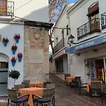 Big And Cozy Apartment With A Big Terrace In The Center Of The Old Town Marbella
