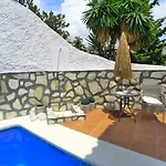R1262 Villa Betina
