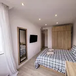 Stylish 3 Bedroom Penthouse In Marbella Centre With Large Pool Close To The Beach