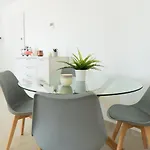 Apartamento Nuevo Junto Al Mar Con Plaza De Garaje!! Perfecto Para Familias