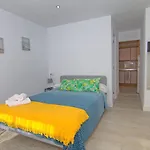 Mercado Huelin Apartments