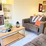 Oasis Apartment