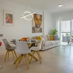 Beautiful Apartment With Sea Views!