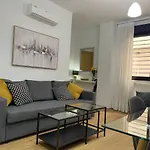 Quiet Apartment In The Heart Of Malaga Pool & Free Parking