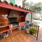 Chalet Cerca A La Playa Con Jardin Y Barbacoa