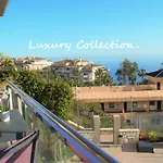Bay View Luxury Apartment, Amazing Sea View & Pool