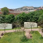 Precioso Apartamento De Alquiler En Santa Coloma. Barcelona