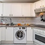 Lovely Apartment In Great Location