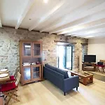 Ugarte By Smiling Rentals