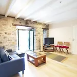 Ugarte By Smiling Rentals